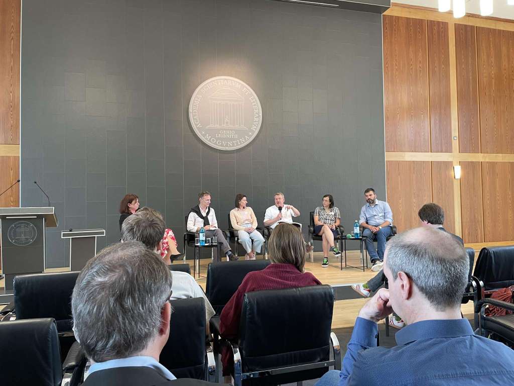 Panel discussion at the opening of the FDM Theme Days Rhineland-Palatinate 2025.
